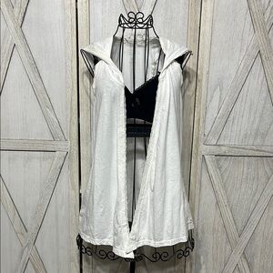 Maurices Hooded Top Cover Size M